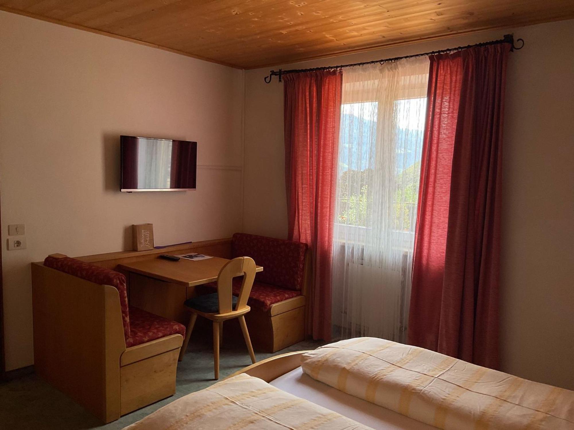 Bed and Breakfast Garni Rika Parcines Esterno foto
